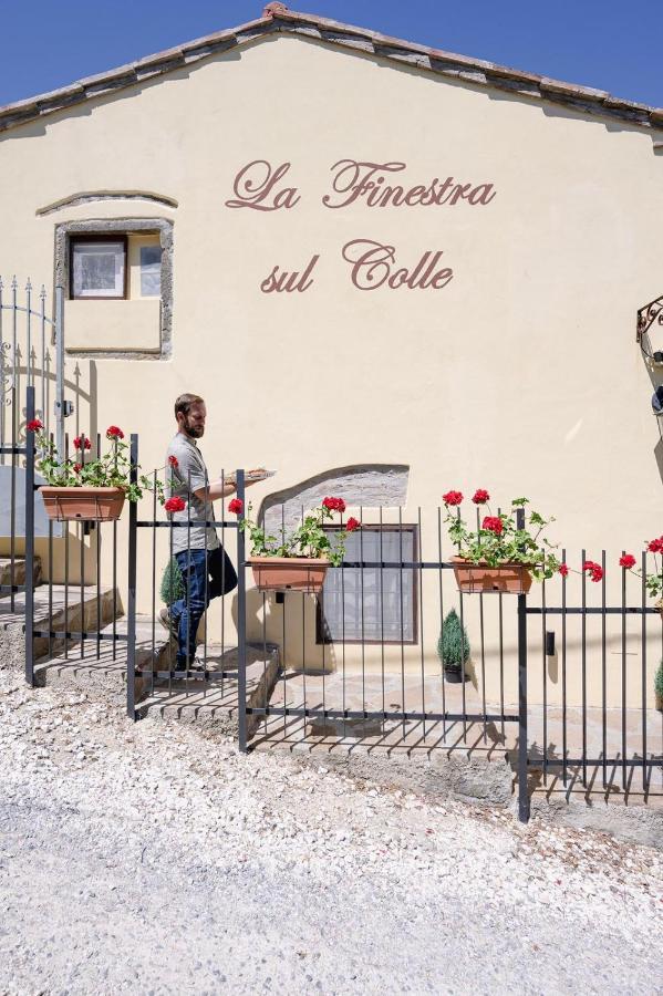 La Finestra Sul Colle Bed and Breakfast Parrana San Martino Buitenkant foto